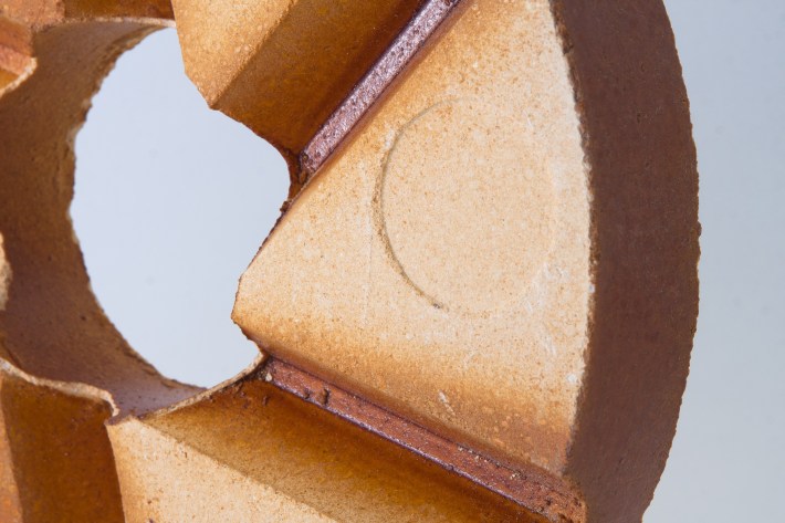 dettaglio piatto lucidante sintetico